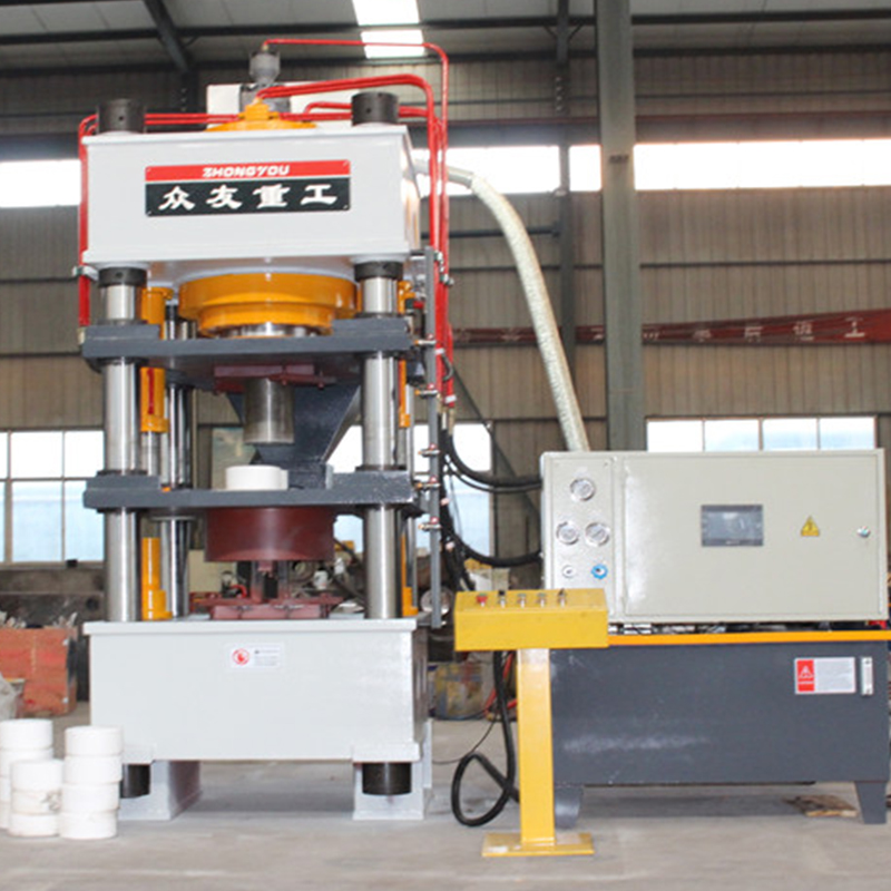 四柱油壓機在使用前需要做哪些準備？