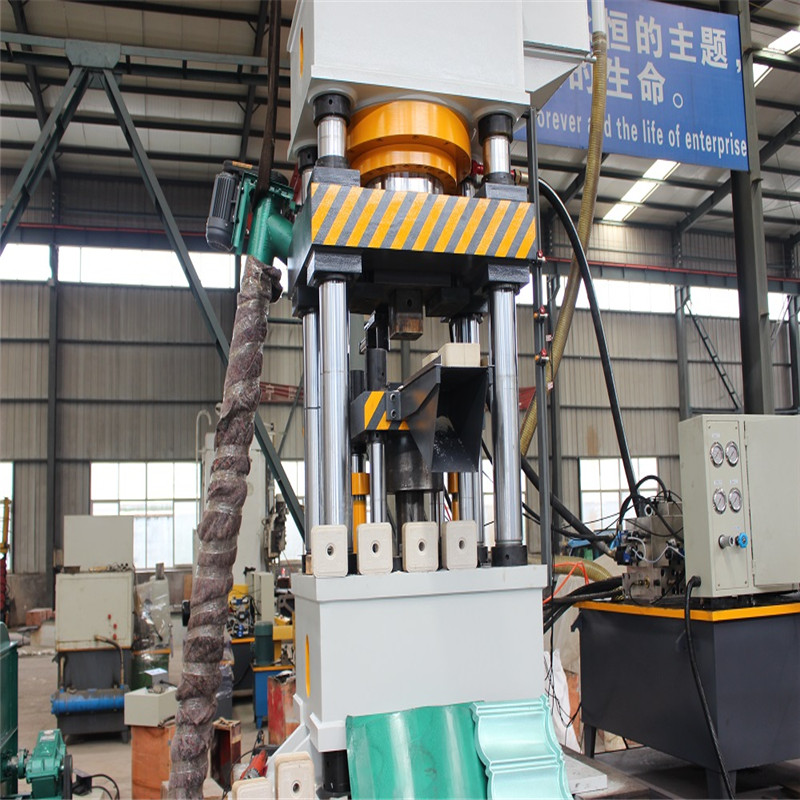 400噸四梁四柱5公斤鹽磚機