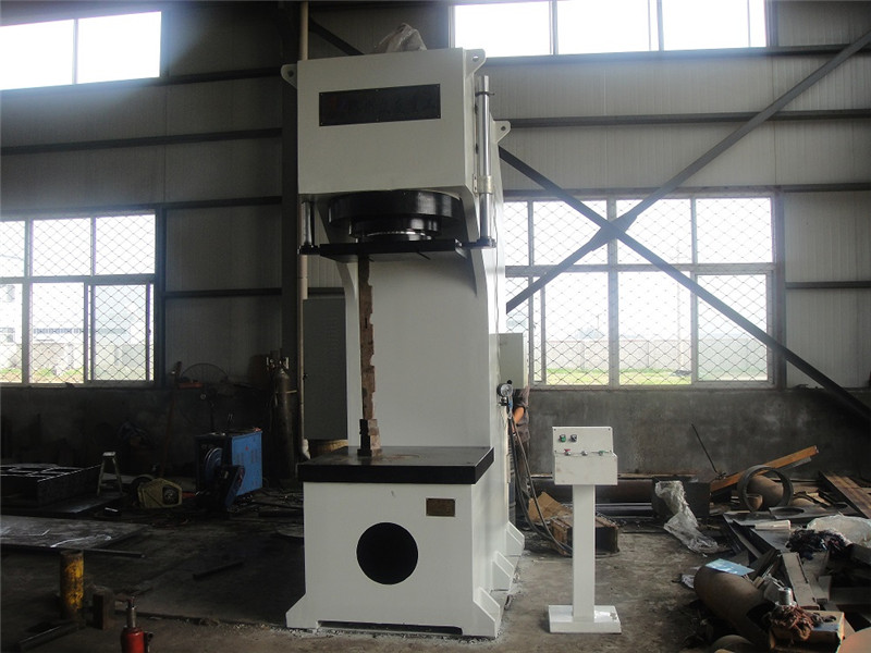500噸單臂油壓機 500噸單臂油壓機