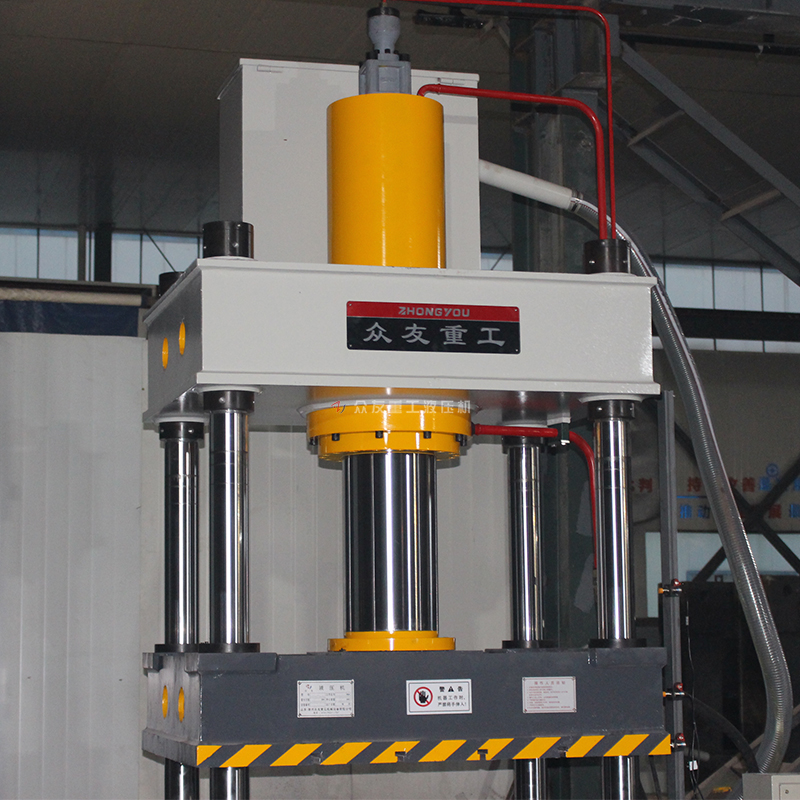 100噸移動(dòng)工作臺(tái)四柱液壓機(jī)