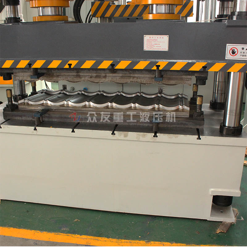 315噸雙缸壓金屬屋頂瓦液壓機
