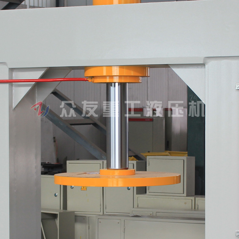 200噸框式液壓機