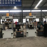 五公斤舔磚油壓機出現發熱嚴重怎么辦？